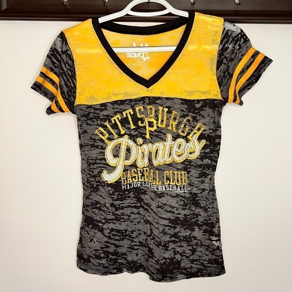 Pirates Short Sleeve Tshirt Size XS